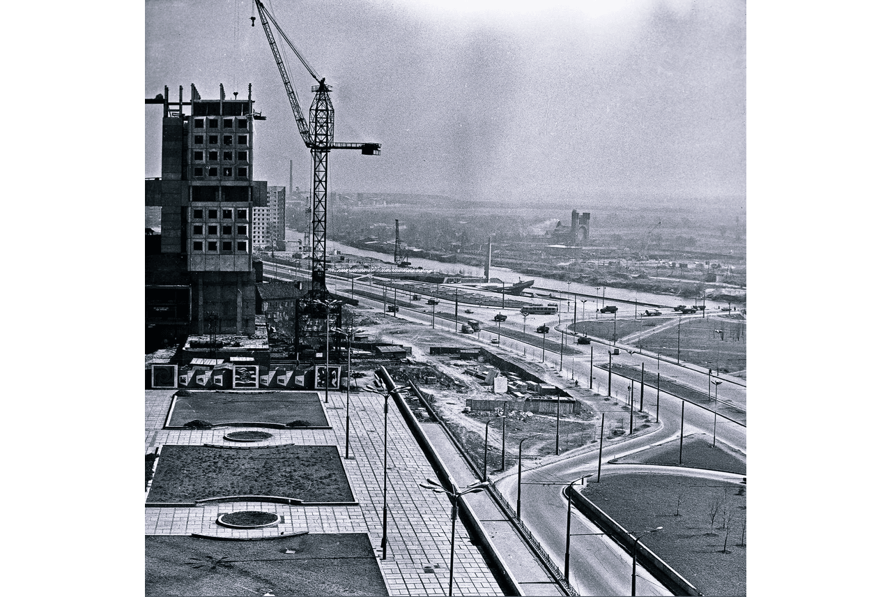 Московский проспект и строящийся Дом Советов, 1980 год.