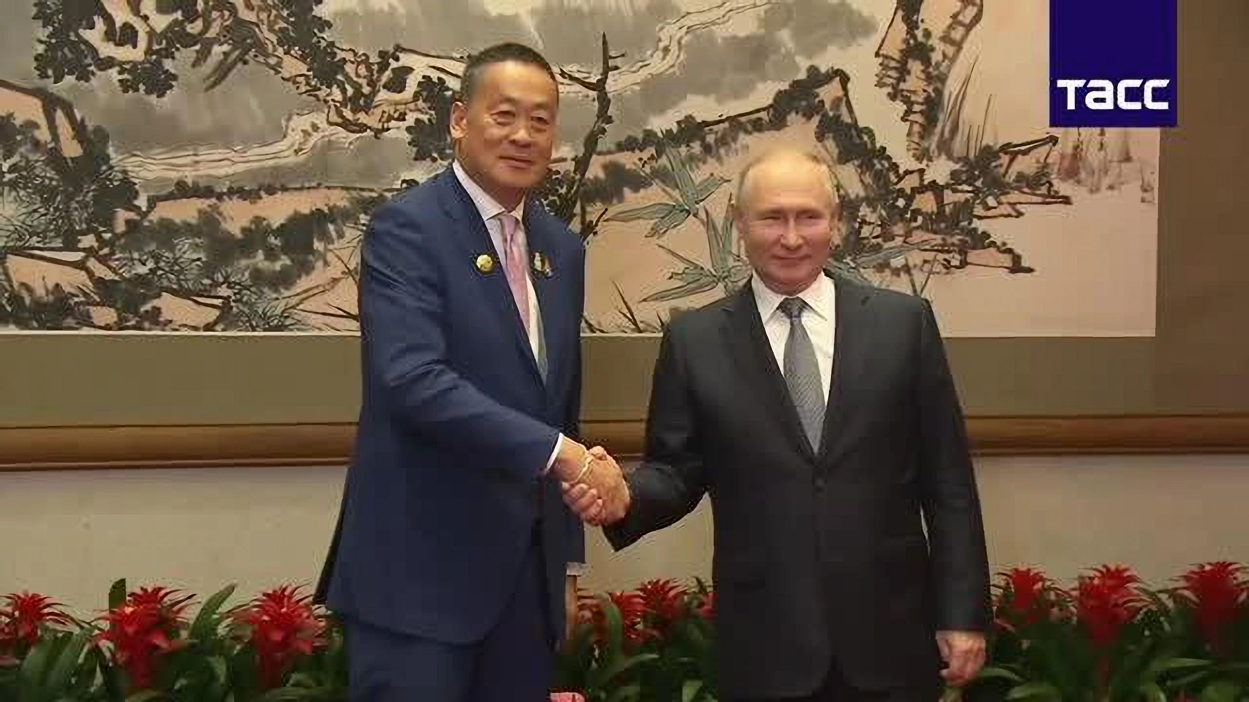 Новый виток дружбы: Путин наметил грандиозные планы сотрудничества России и Таиланда