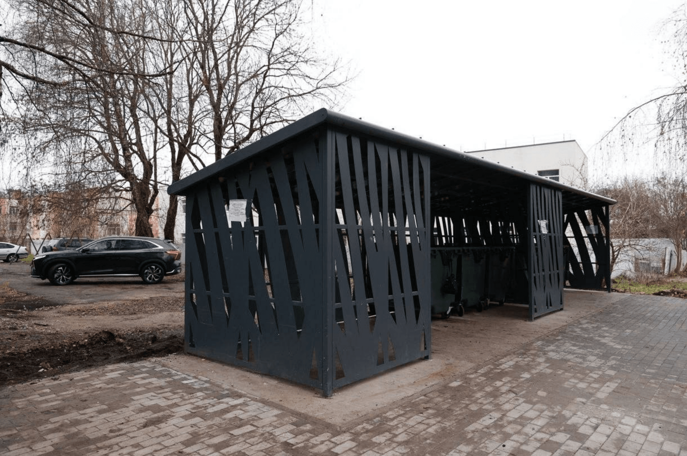 Власти хотят заменить 4 тысячи мусорных контейнеров — поможет ли это?