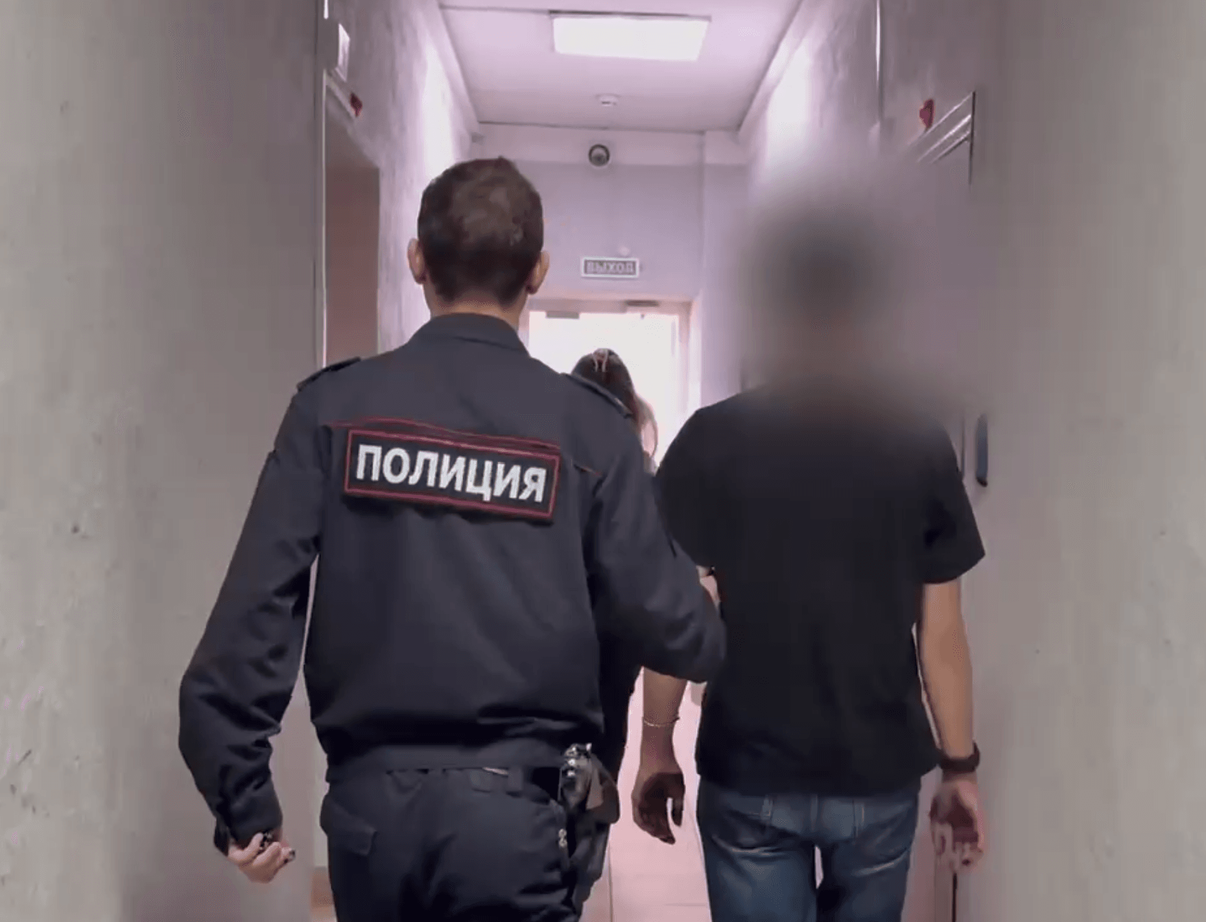 Поход в кино обошёлся семье в 1,5 млн: мошенники заставили студентку оставить дом открытым